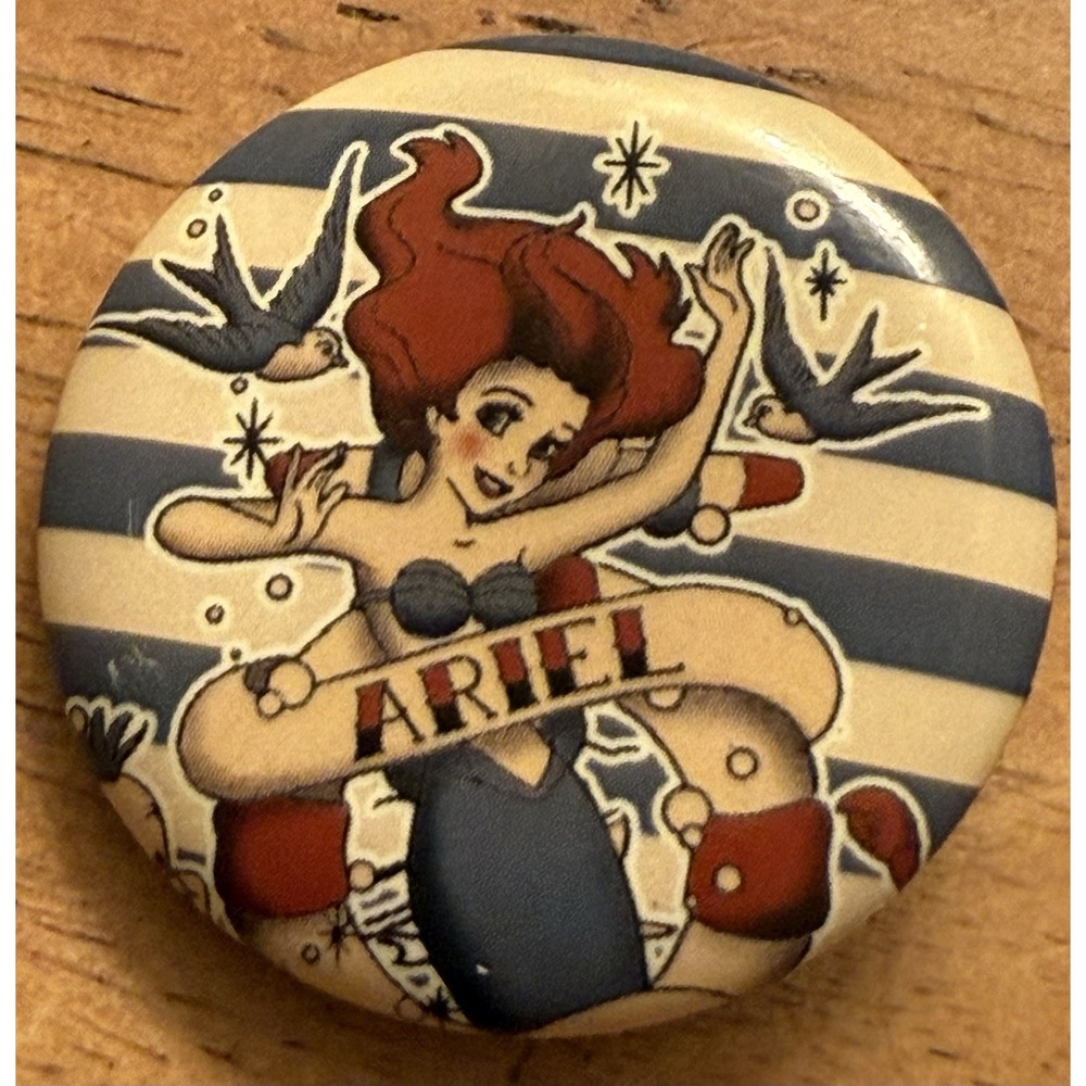 ARIEL LITTLE MERMAID MOVIE PIN BUTTON 1.25" Disney‎ Rare